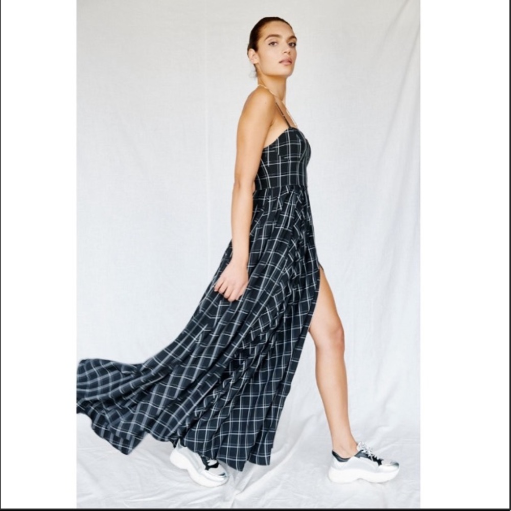 ISO Fame And Partners The Stone Dress